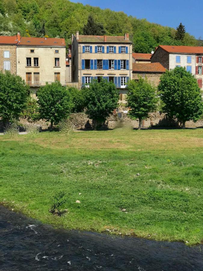 Maison Cha-Ri-Va-Ri Lavoûte-Chilhac Dış mekan fotoğraf