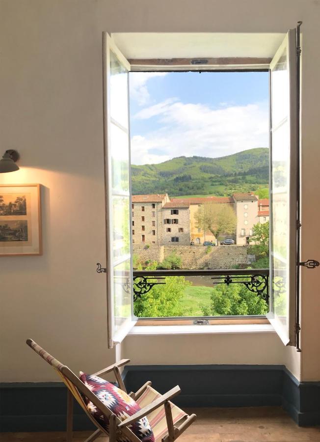 Maison Cha-Ri-Va-Ri Lavoûte-Chilhac Dış mekan fotoğraf